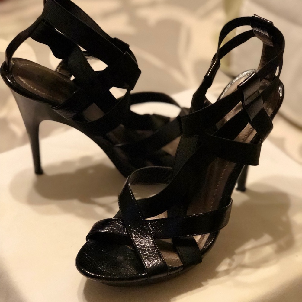 BLACK GEN E RATION STRAPY HEELS